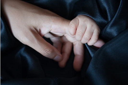 When Connection Feels Distant: Struggling to Bond With Your Baby Postpartum